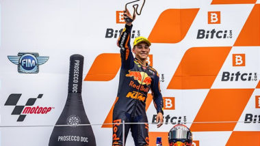 Öncü in strong push for Moto3™ victory at the Red Bull Ring as Fernandez wins Moto2™ again