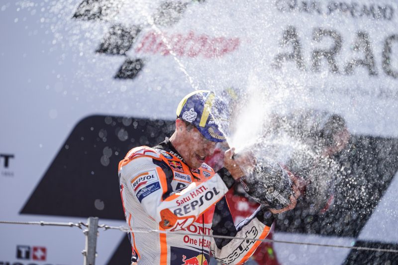 Never relent: Marquez fights to the flag for scintillating second